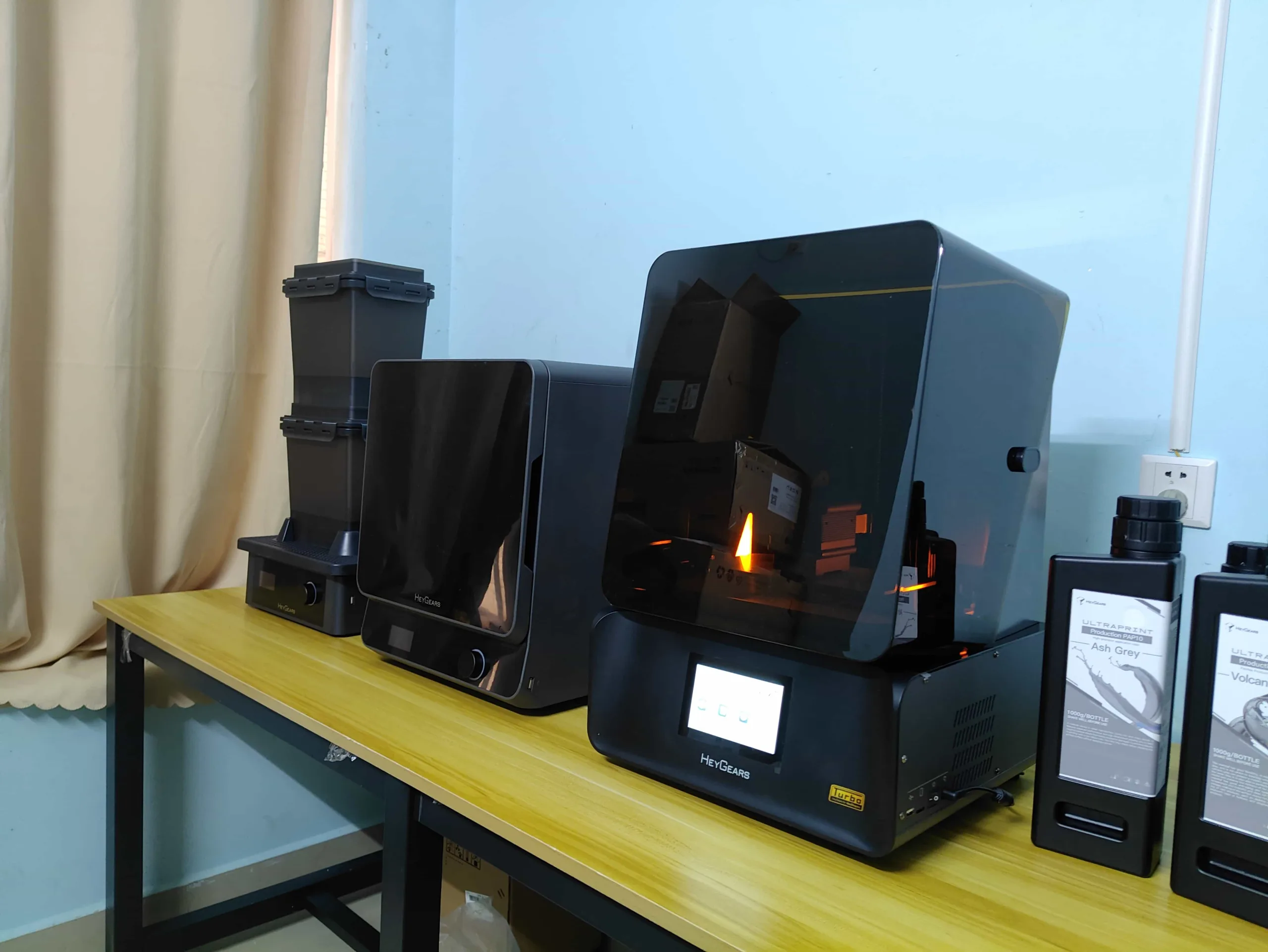 HeyGears Reflex RS Turbo resin 3d printer