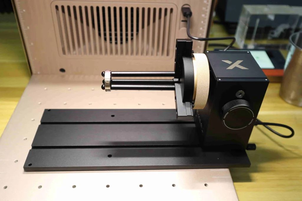 Chuck mode ring engraving