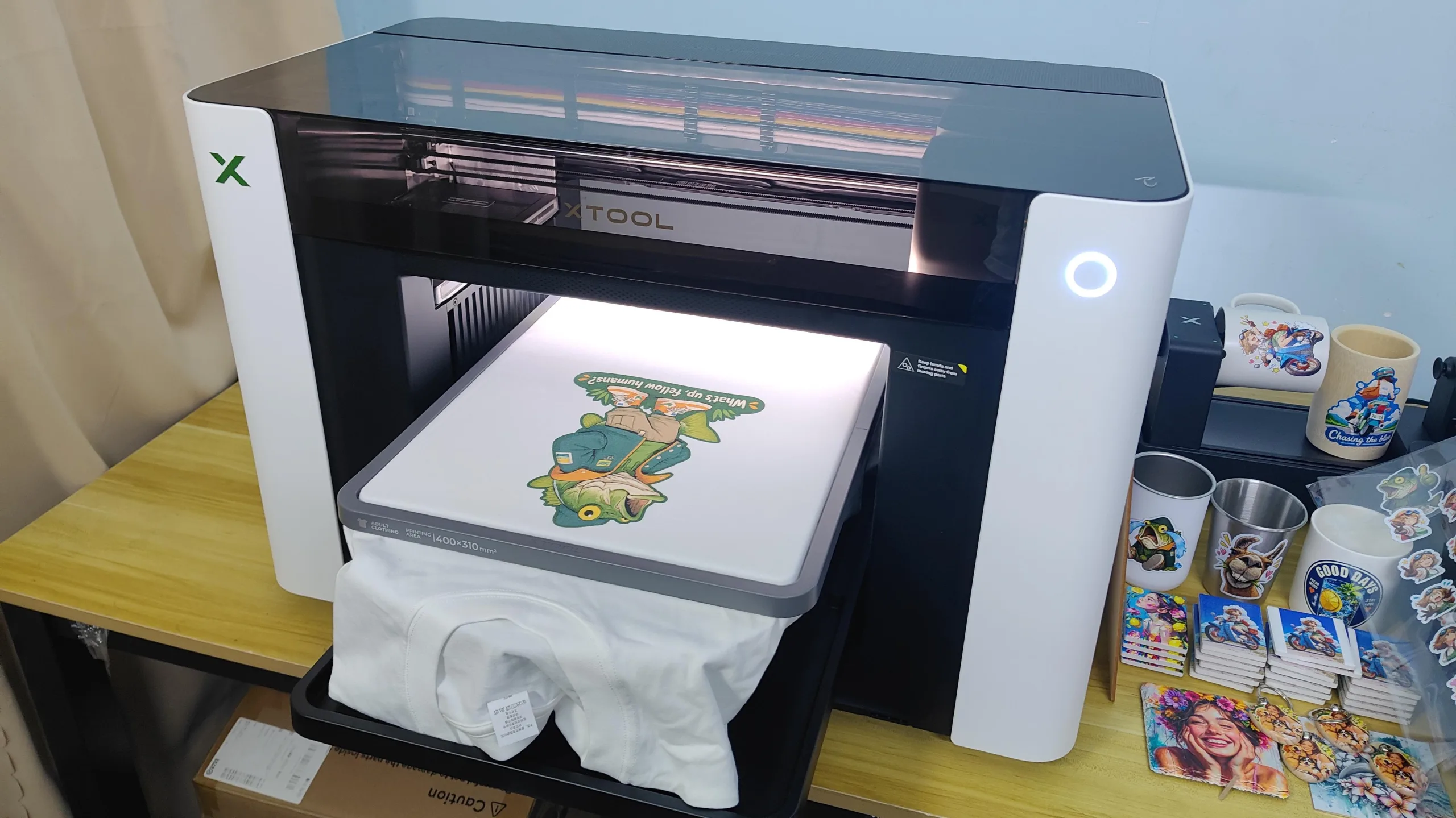 xTool O1 Omni DTG Printing Guide: From Blank Shirt to Custom Apparel